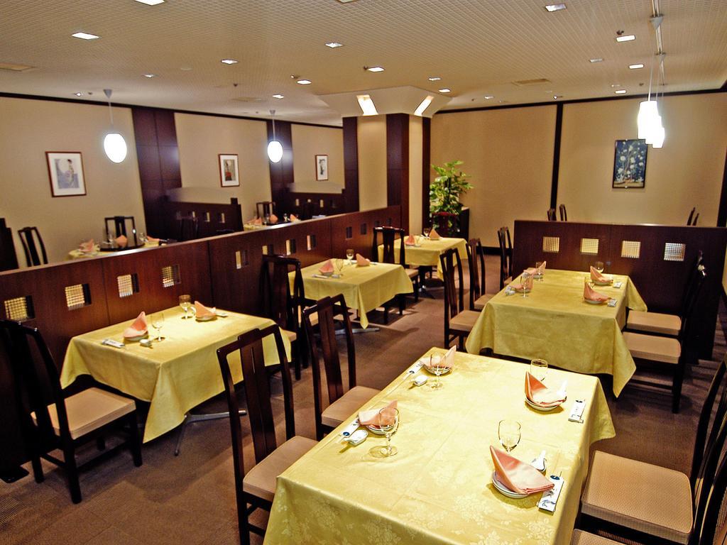 The Crown Palais New Hankyu Kochi Eksteriør billede